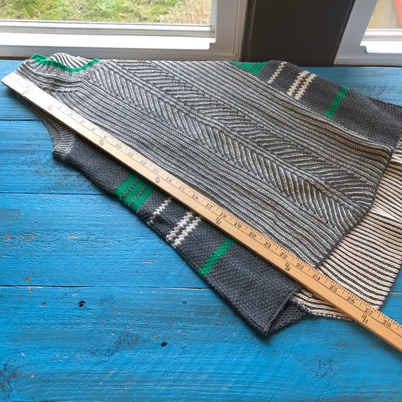 NEW Cabi Trident Tunic Sweater Womens Small - Picture 8 of 8